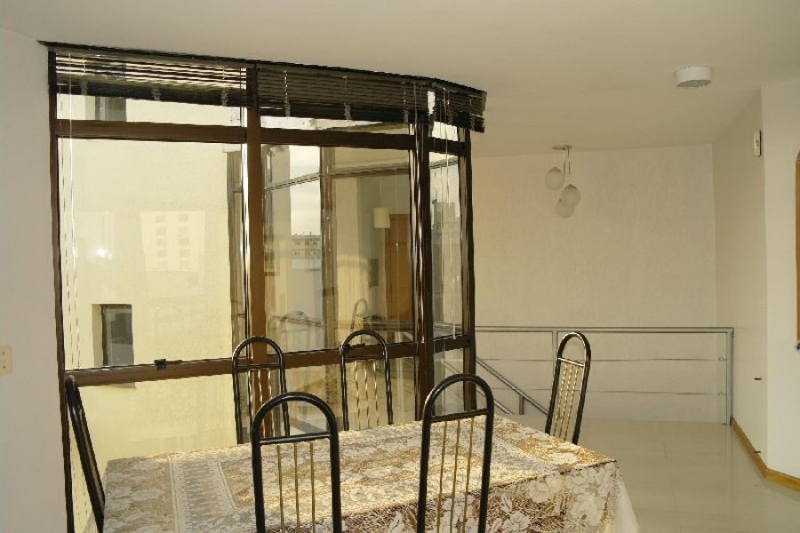 Apto Mobiliado com 102m², 2 dormitórios, 1 vaga, no bairro Centro em Caxias do Sul para Comprar