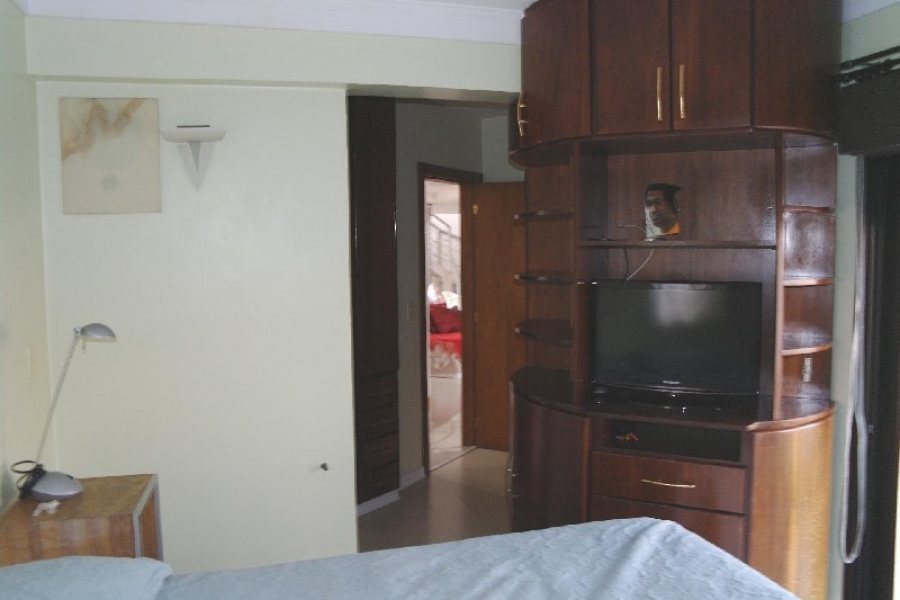 Apto Mobiliado com 102m², 2 dormitórios, 1 vaga, no bairro Centro em Caxias do Sul para Comprar