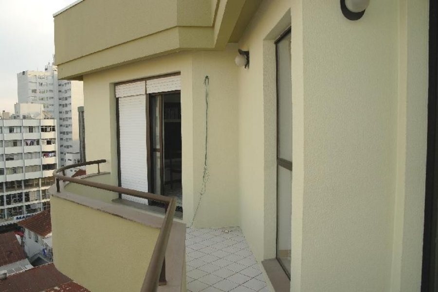 Apto Mobiliado com 102m², 2 dormitórios, 1 vaga, no bairro Centro em Caxias do Sul para Comprar