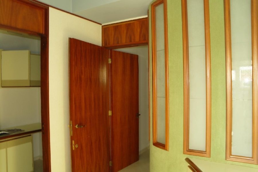 Sala com 45m², no bairro Centro em Caxias do Sul para Alugar ou Comprar