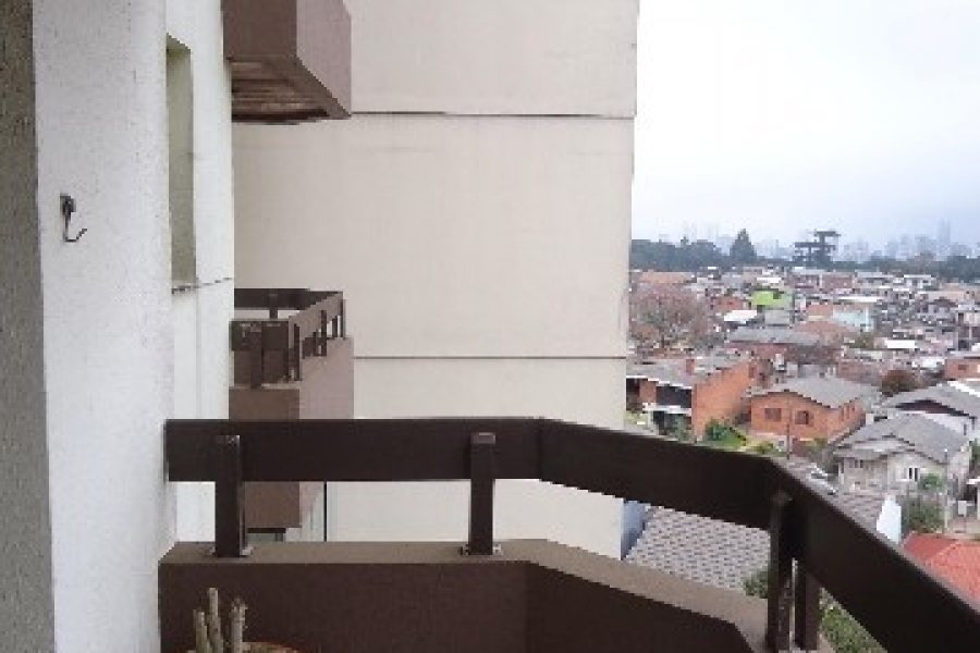Apartamento com 90m², 2 dormitórios, 1 vaga, no bairro Madureira em Caxias do Sul para Comprar