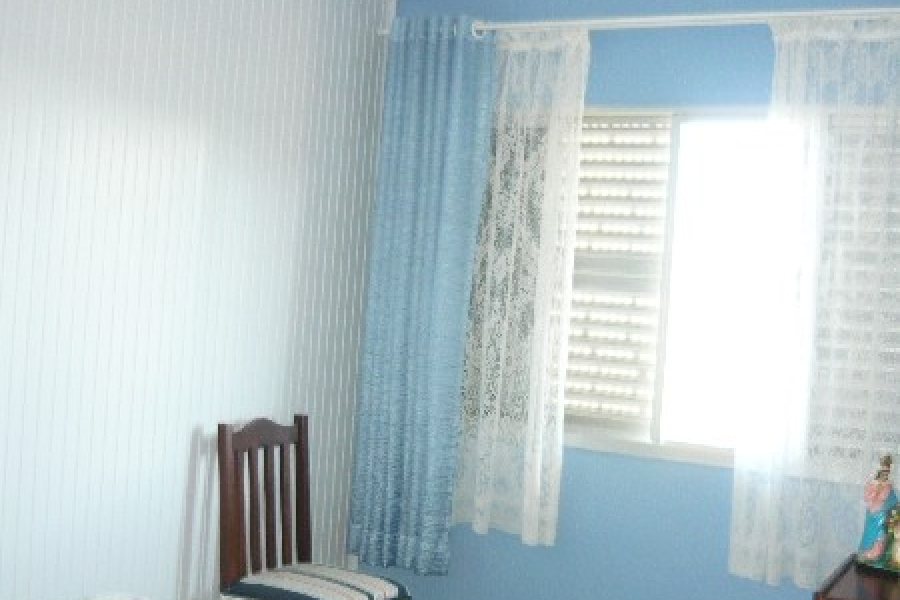 Casa com 234m², 3 dormitórios, 3 vagas, no bairro Serrano em Caxias do Sul para Comprar