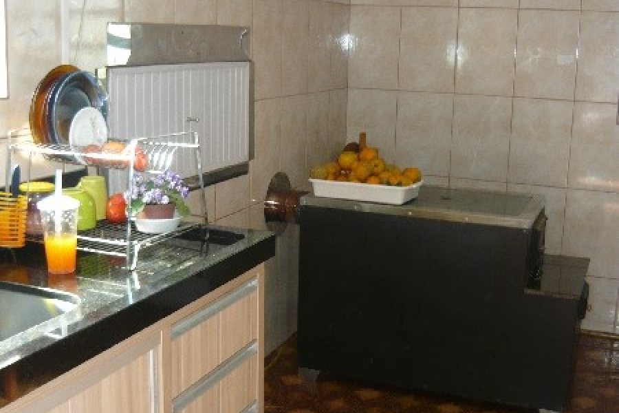 Casa com 234m², 3 dormitórios, 3 vagas, no bairro Serrano em Caxias do Sul para Comprar