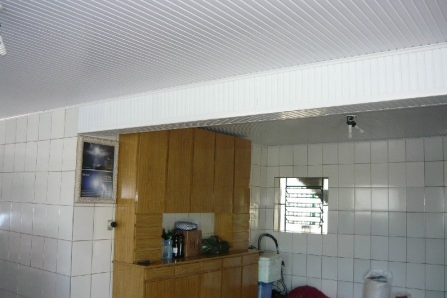 Casa com 234m², 3 dormitórios, 3 vagas, no bairro Serrano em Caxias do Sul para Comprar