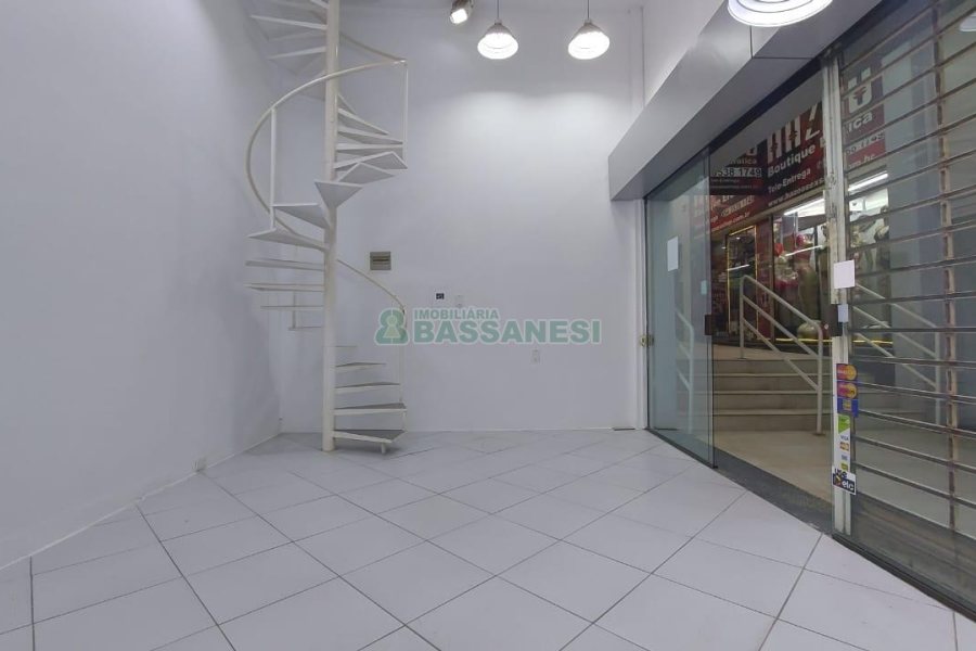 Loja com 40m², no bairro Centro em Caxias do Sul para Alugar