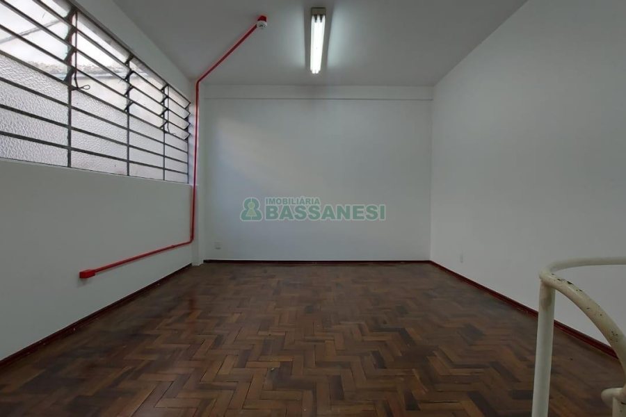 Loja com 40m², no bairro Centro em Caxias do Sul para Alugar