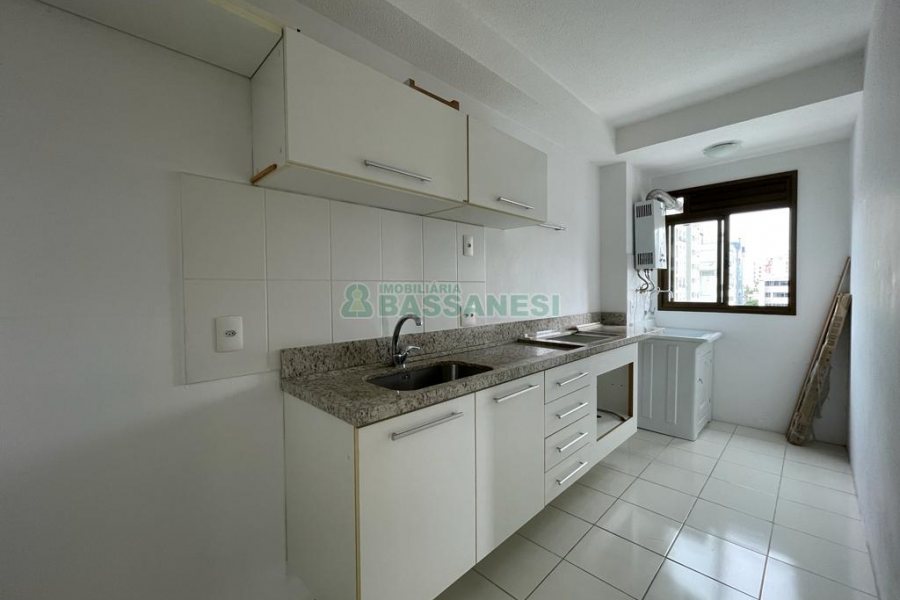 Apartamento com 60m², 2 dormitórios, 2 vagas, no bairro São Pelegrino em Caxias do Sul para Alugar