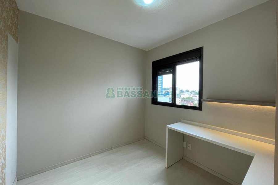 Apartamento com 60m², 2 dormitórios, 2 vagas, no bairro São Pelegrino em Caxias do Sul para Alugar