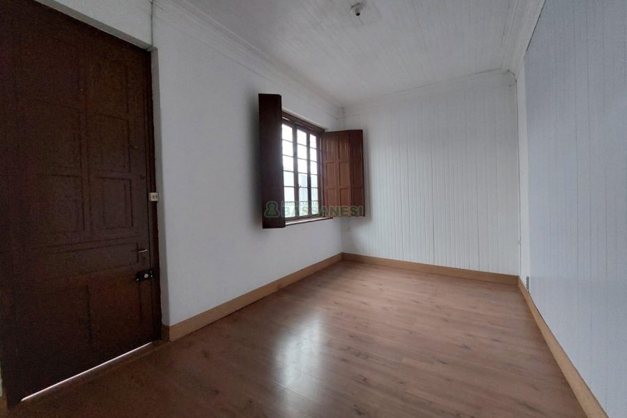 Casa Comercial com 80m², no bairro Centro em Caxias do Sul para Alugar