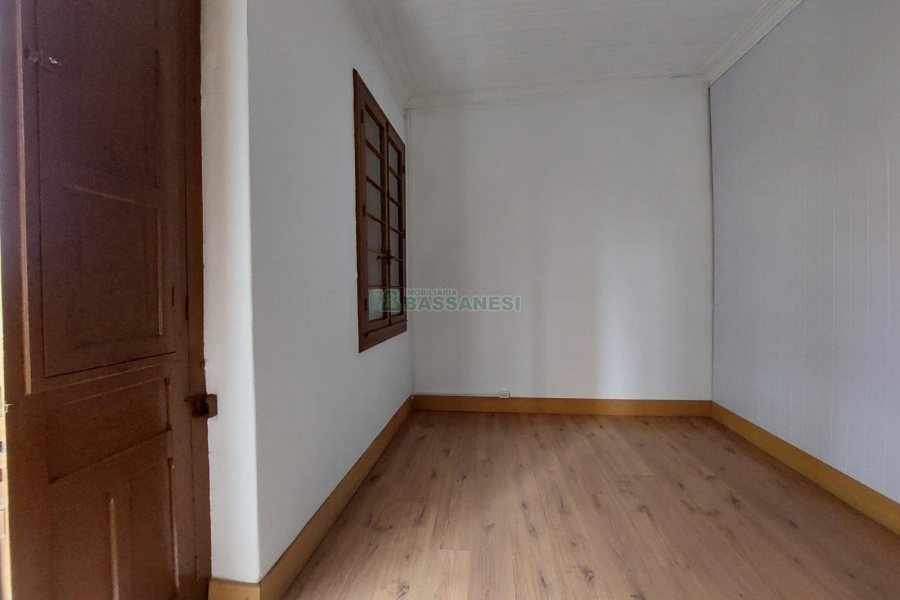 Casa Comercial com 80m², no bairro Centro em Caxias do Sul para Alugar