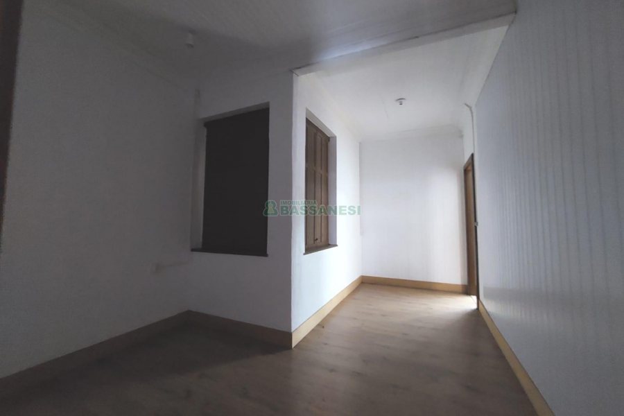 Casa Comercial com 80m², no bairro Centro em Caxias do Sul para Alugar