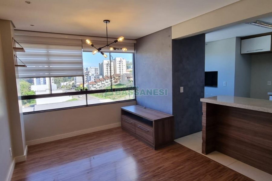 Apto Mobiliado com 61m², 2 dormitórios, 1 vaga, no bairro Vinhedos em Caxias do Sul para Comprar