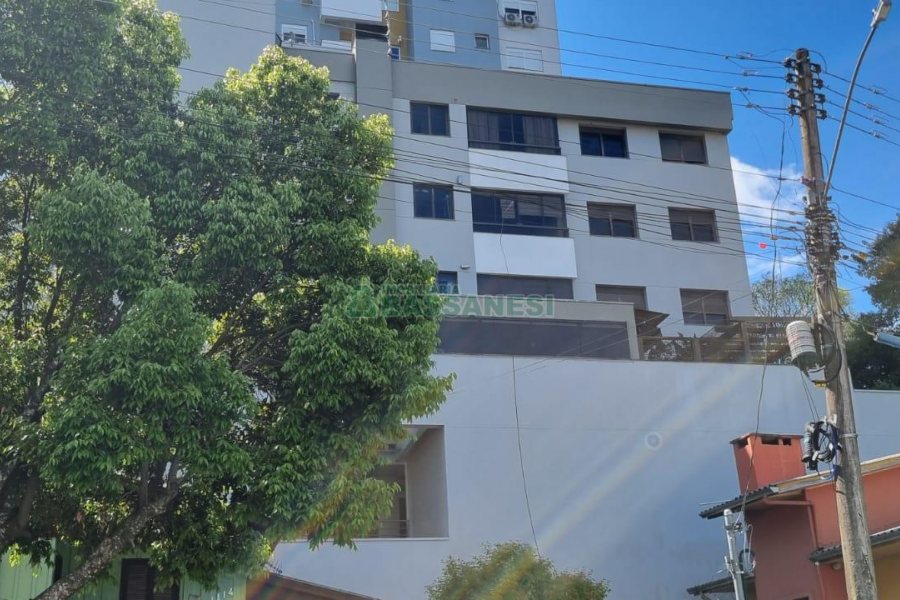 Apto Mobiliado com 61m², 2 dormitórios, 1 vaga, no bairro Vinhedos em Caxias do Sul para Comprar