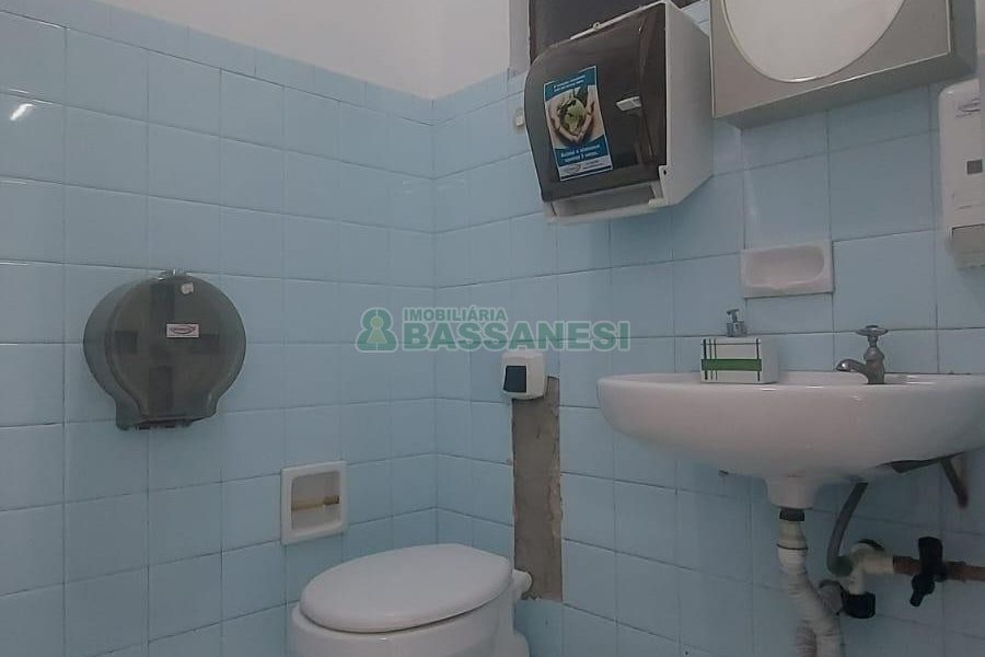 Sala com 53m², no bairro Centro em Caxias do Sul para Comprar