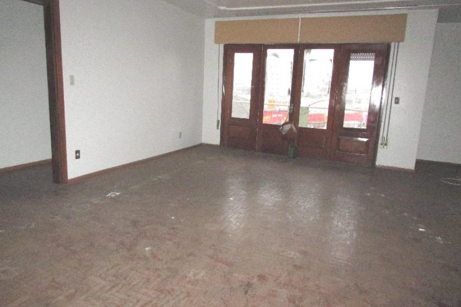 Apartamento com 210m², 3 dormitórios, no bairro Lourdes em Caxias do Sul para Alugar