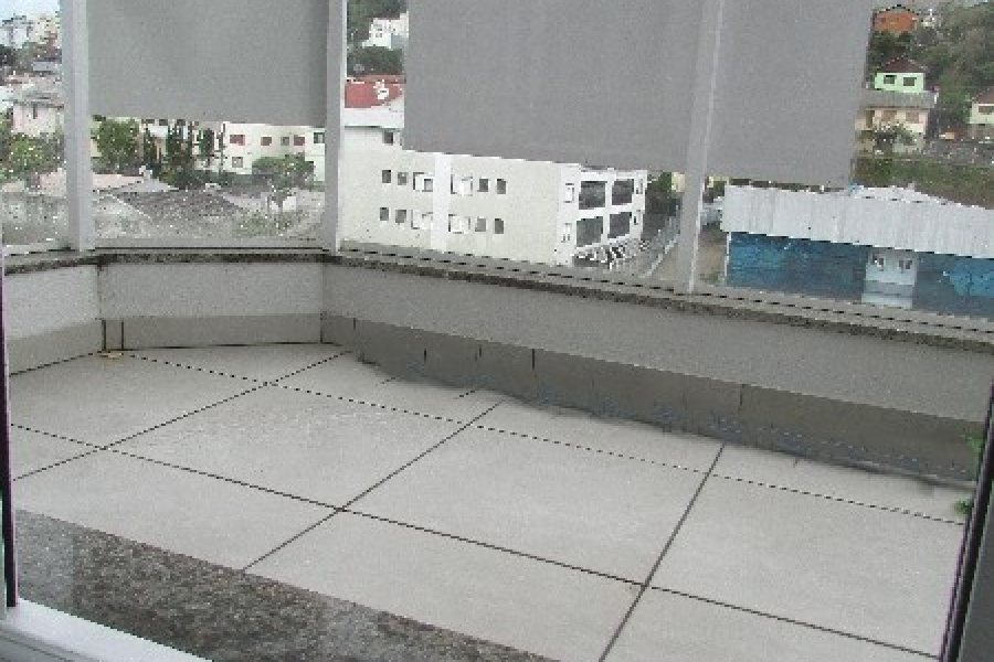 Apto/Cobertura com 182m², 3 dormitórios, 2 vagas, no bairro Universitário em Caxias do Sul para Comprar