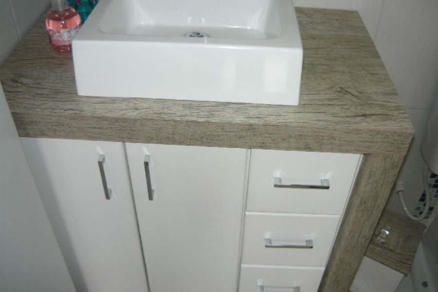 Apartamento com 72m², 2 dormitórios, 2 vagas, no bairro Vinhedos em Caxias do Sul para Comprar