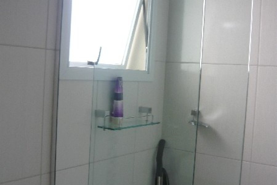 Apartamento com 72m², 2 dormitórios, 2 vagas, no bairro Vinhedos em Caxias do Sul para Comprar