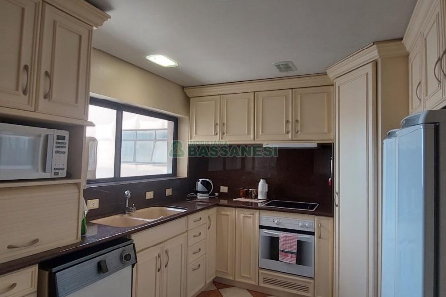 Apto Mobiliado com 190m², 3 dormitórios, 2 vagas, no bairro Madureira em Caxias do Sul para Alugar