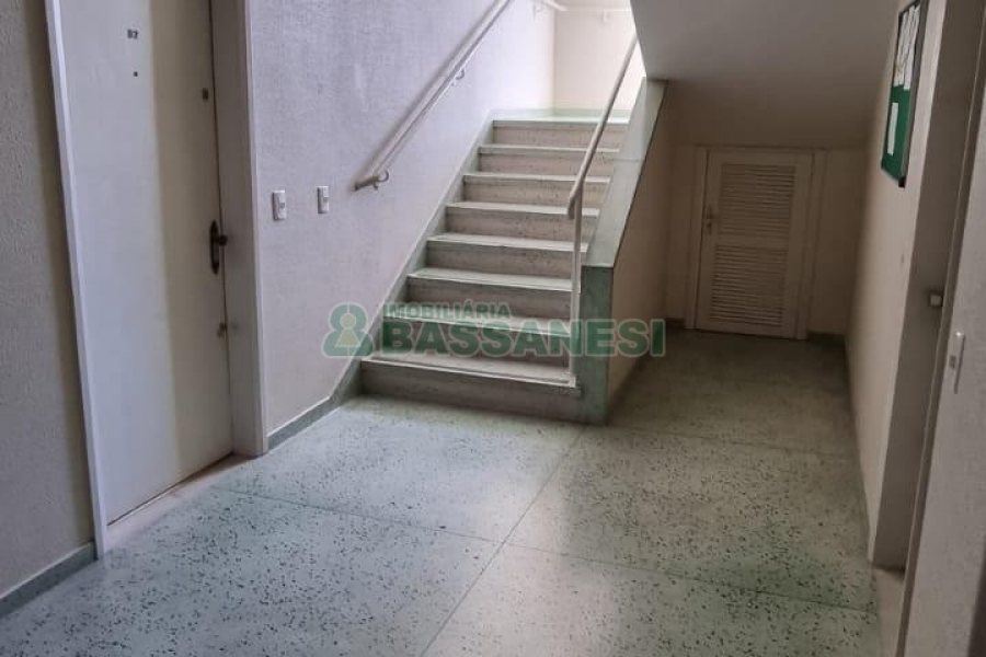 Apartamento com 9171m², 2 dormitórios, 2 vagas, no bairro Pio X em Caxias do Sul para Alugar