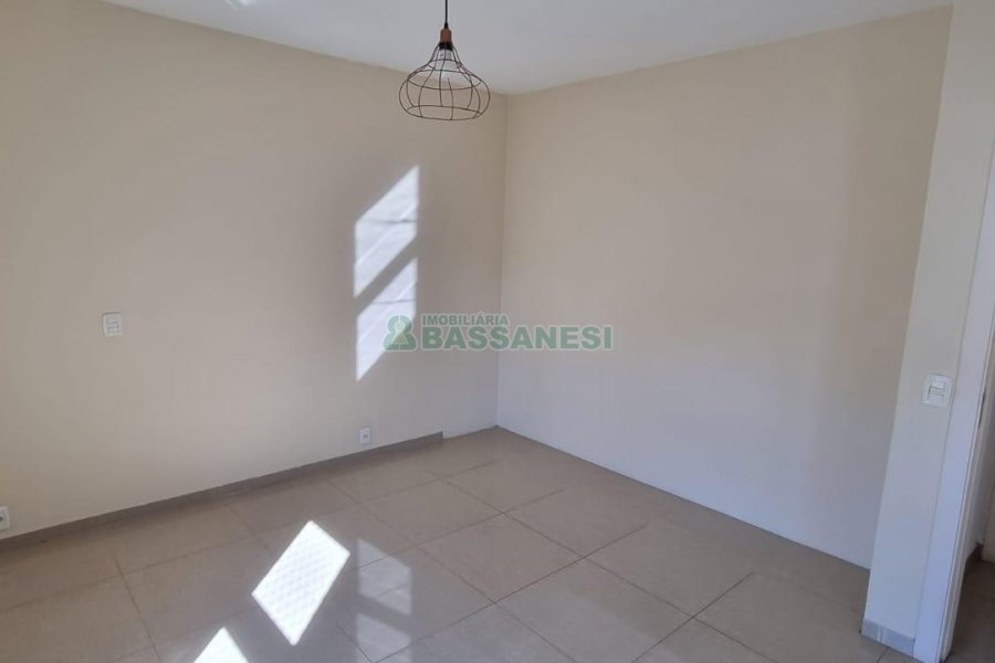 Apartamento com 9171m², 2 dormitórios, 2 vagas, no bairro Pio X em Caxias do Sul para Alugar