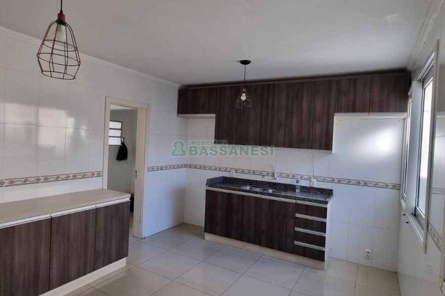 Apartamento com 9171m², 2 dormitórios, 2 vagas, no bairro Pio X em Caxias do Sul para Alugar