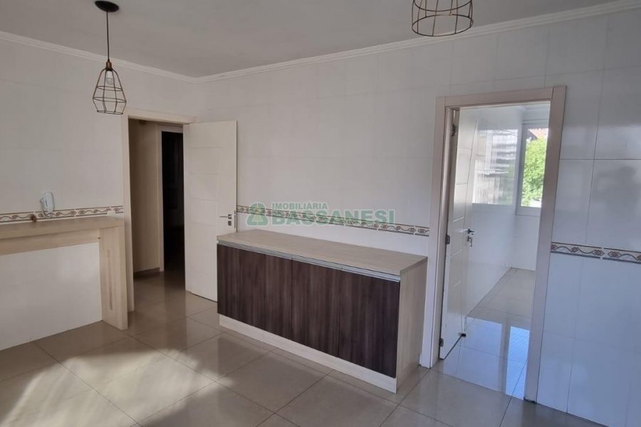 Apartamento com 9171m², 2 dormitórios, 2 vagas, no bairro Pio X em Caxias do Sul para Alugar