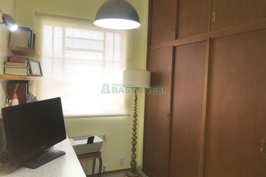 Casa com 445m², 5 dormitórios, no bairro Lourdes em Caxias do Sul para Alugar