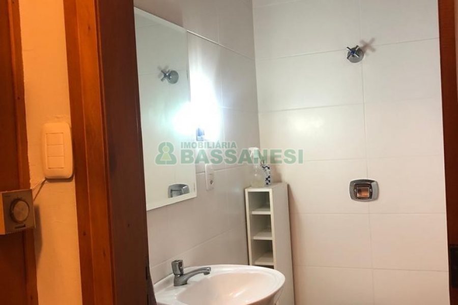 Casa com 445m², 5 dormitórios, no bairro Lourdes em Caxias do Sul para Alugar