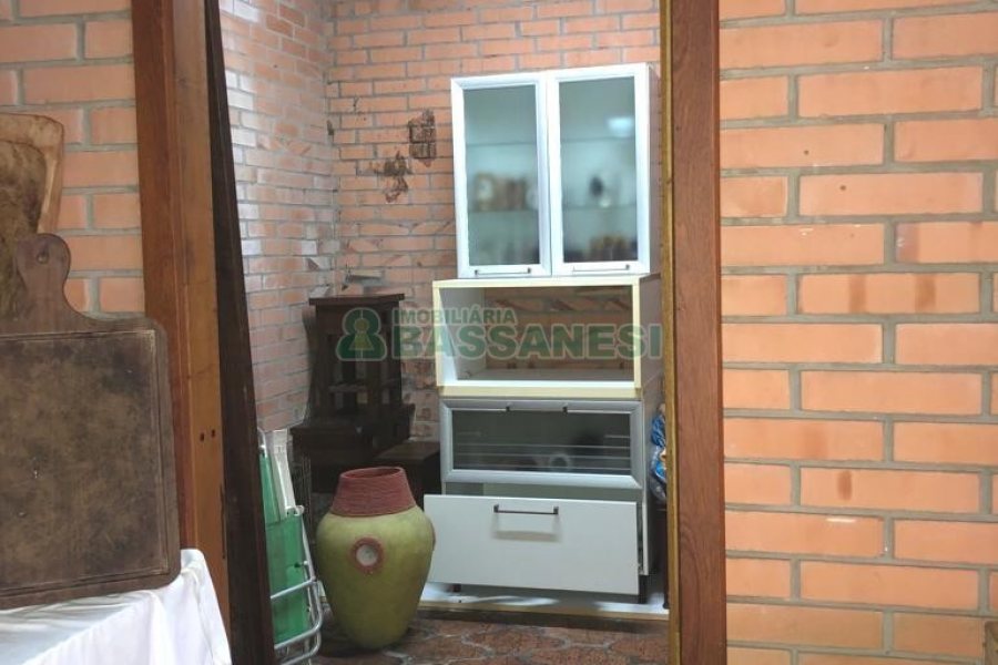 Casa com 445m², 5 dormitórios, no bairro Lourdes em Caxias do Sul para Alugar