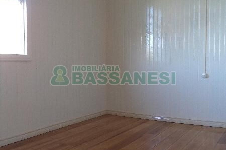 Casa com 90m², 3 dormitórios, no bairro Rio Branco em Caxias do Sul para Alugar