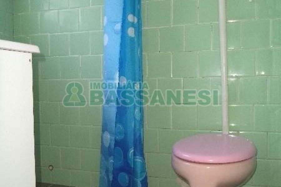 Casa com 90m², 3 dormitórios, no bairro Rio Branco em Caxias do Sul para Alugar