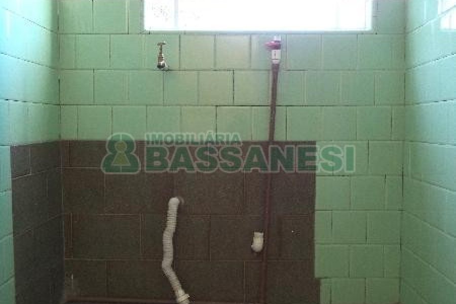 Casa com 90m², 3 dormitórios, no bairro Rio Branco em Caxias do Sul para Alugar