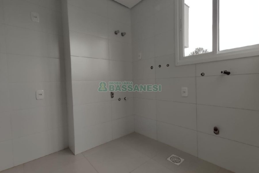 Apartamento com 107m², 2 dormitórios, 2 vagas, no bairro Marechal Floriano em Caxias do Sul para Comprar