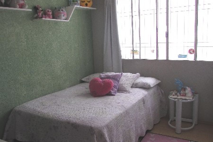 Casa Comercial com 130m², 3 dormitórios, 1 vaga, no bairro Esplanada em Caxias do Sul para Alugar