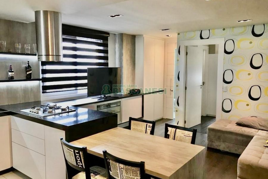 Apto Mobiliado com 50m², 1 dormitório, 1 vaga, no bairro Centro em Caxias do Sul para Alugar
