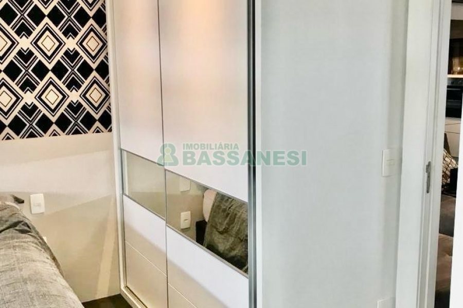 Apto Mobiliado com 50m², 1 dormitório, 1 vaga, no bairro Centro em Caxias do Sul para Alugar