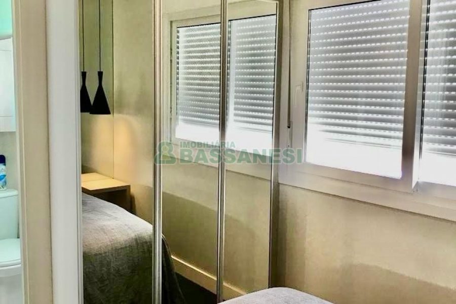 Apto Mobiliado com 50m², 1 dormitório, 1 vaga, no bairro Centro em Caxias do Sul para Alugar