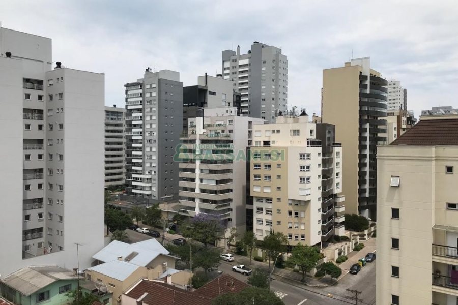 Apto Mobiliado com 50m², 1 dormitório, 1 vaga, no bairro Centro em Caxias do Sul para Alugar