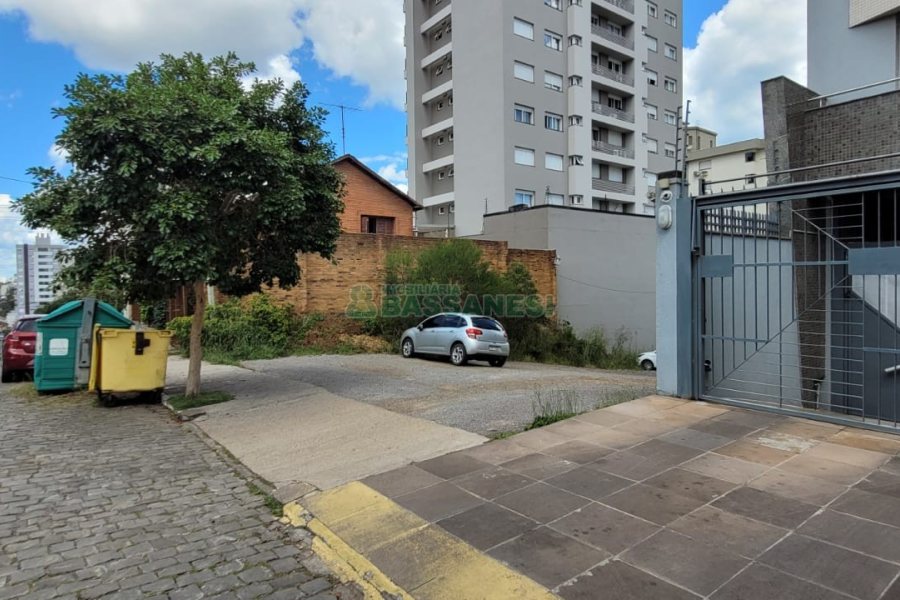 Terreno, no bairro Panazzolo em Caxias do Sul para Comprar