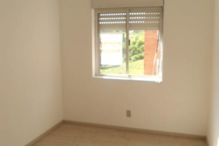 Apartamento com 60m², 2 dormitórios, 1 vaga, no bairro Interlagos em Caxias do Sul para Alugar
