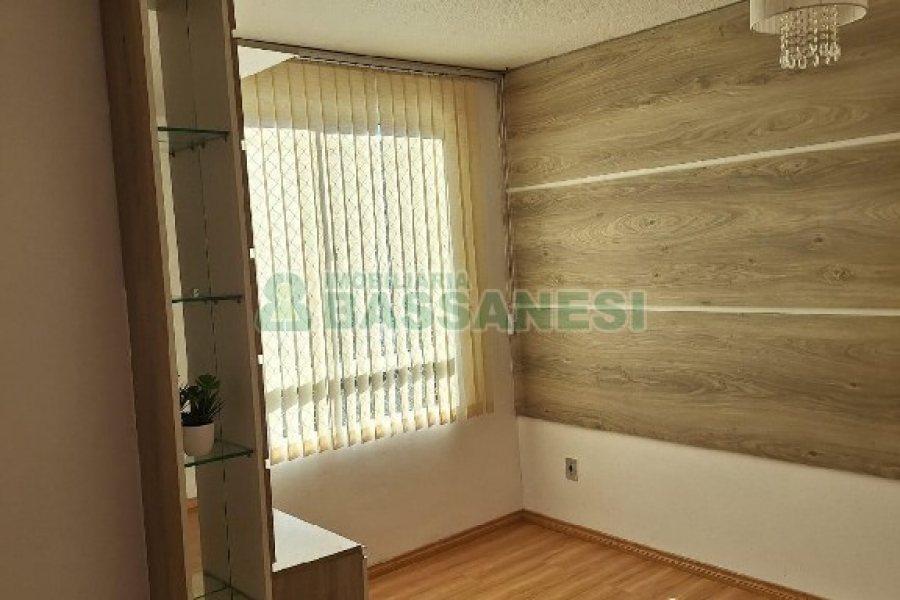 Apto Mobiliado com 38m², 2 dormitórios, no bairro Diamantino em Caxias do Sul para Comprar