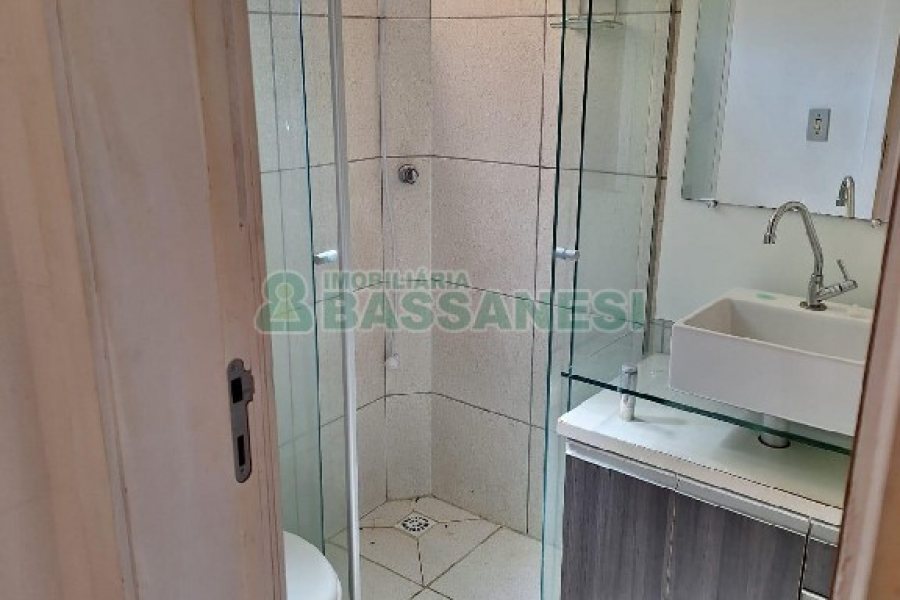 Apto Mobiliado com 38m², 2 dormitórios, no bairro Diamantino em Caxias do Sul para Comprar