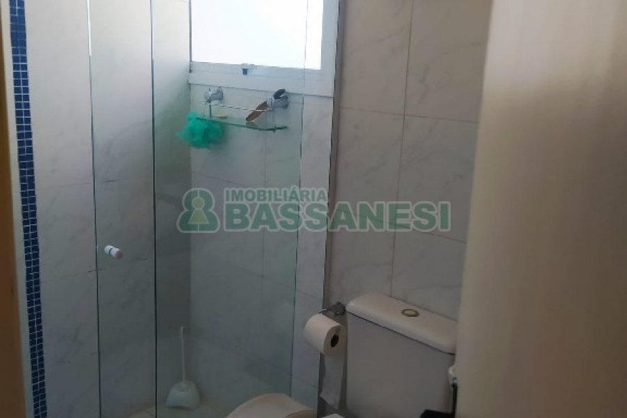 Apto Mobiliado com 88m², 2 dormitórios, 1 vaga, no bairro Diamantino em Caxias do Sul para Comprar