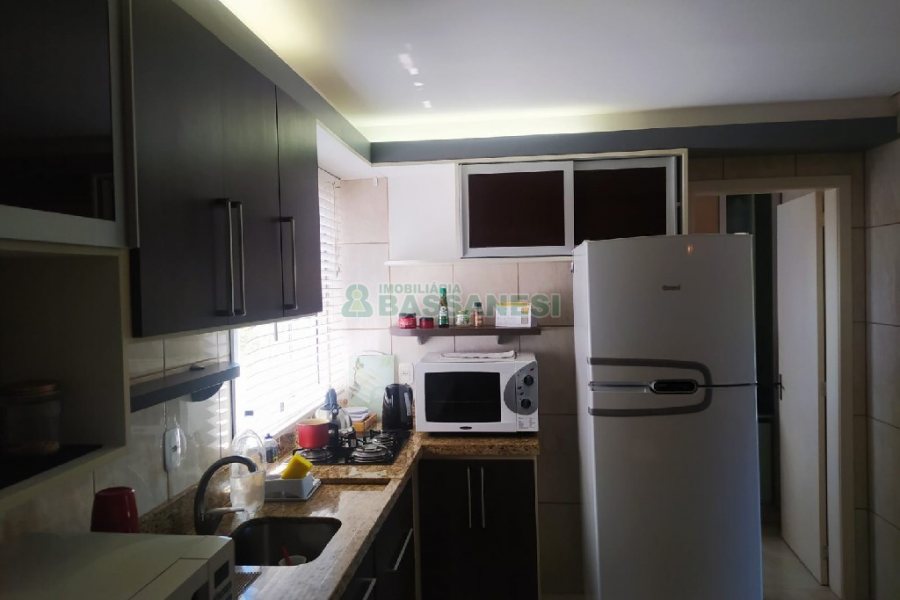 Apto Mobiliado com 88m², 2 dormitórios, 1 vaga, no bairro Diamantino em Caxias do Sul para Comprar