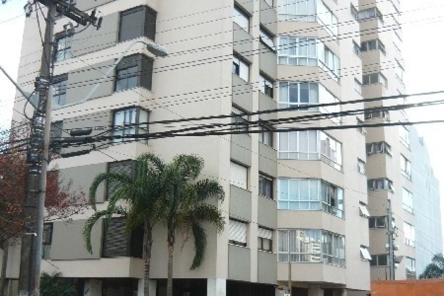 Apartamento com 128m², 3 dormitórios, 1 vaga, no bairro Centro em Caxias do Sul para Comprar