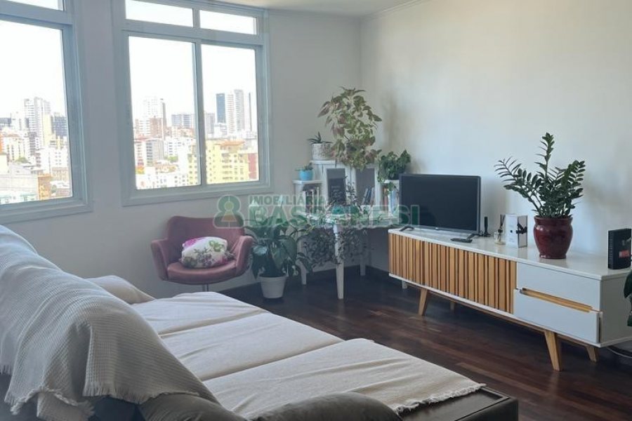 Apto Mobiliado com 137m², 3 dormitórios, 2 vagas, no bairro Centro em Caxias do Sul para Alugar