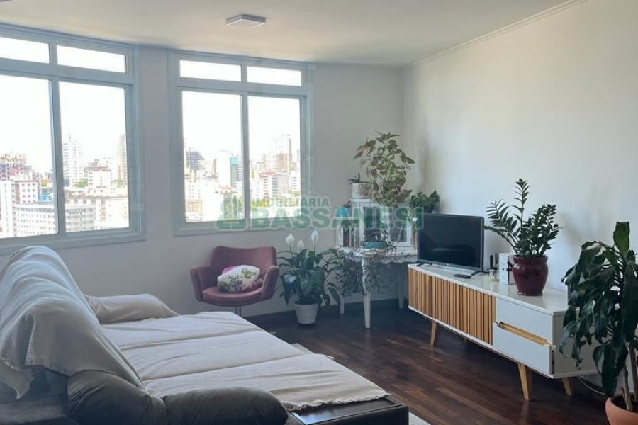 Apto Mobiliado com 137m², 3 dormitórios, 2 vagas, no bairro Centro em Caxias do Sul para Alugar