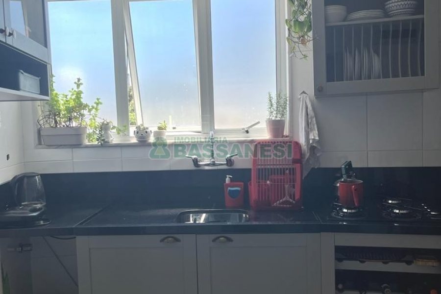 Apto Mobiliado com 137m², 3 dormitórios, 2 vagas, no bairro Centro em Caxias do Sul para Alugar