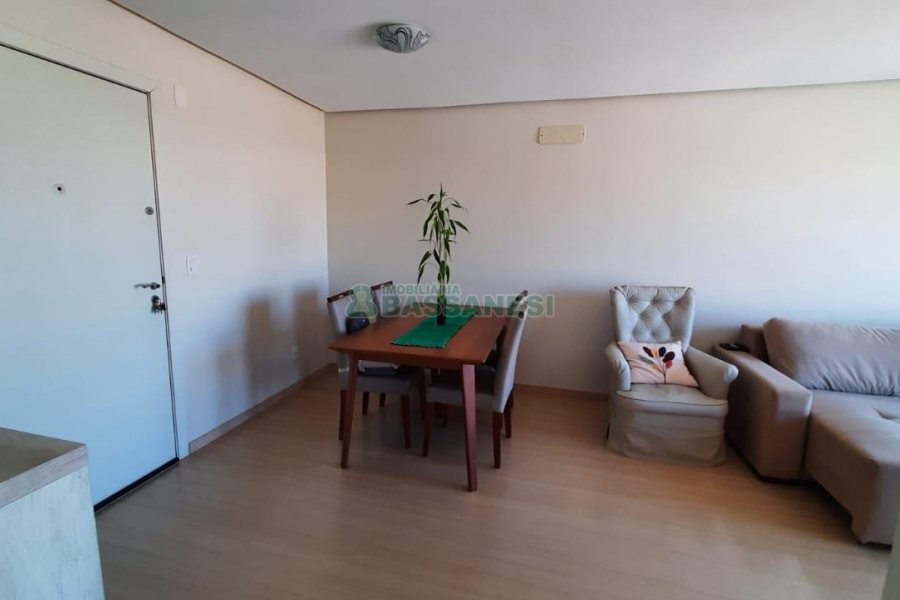 Apartamento com 72m², 2 dormitórios, 1 vaga, no bairro Rio Branco em Caxias do Sul para Comprar